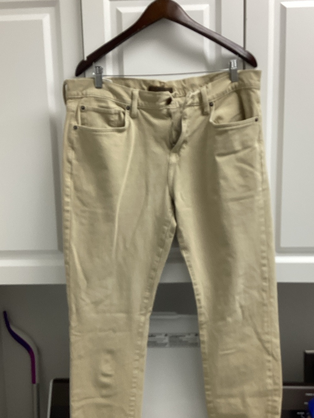 Joe's Jeans Slim Jeans in Beige
